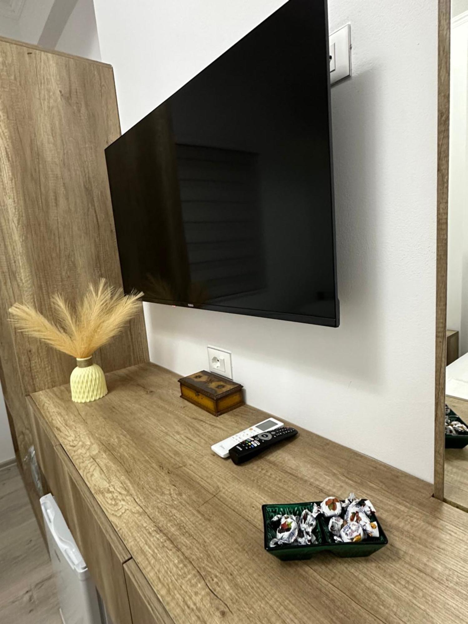 Lola'S Rooms Гирокастра Экстерьер фото
