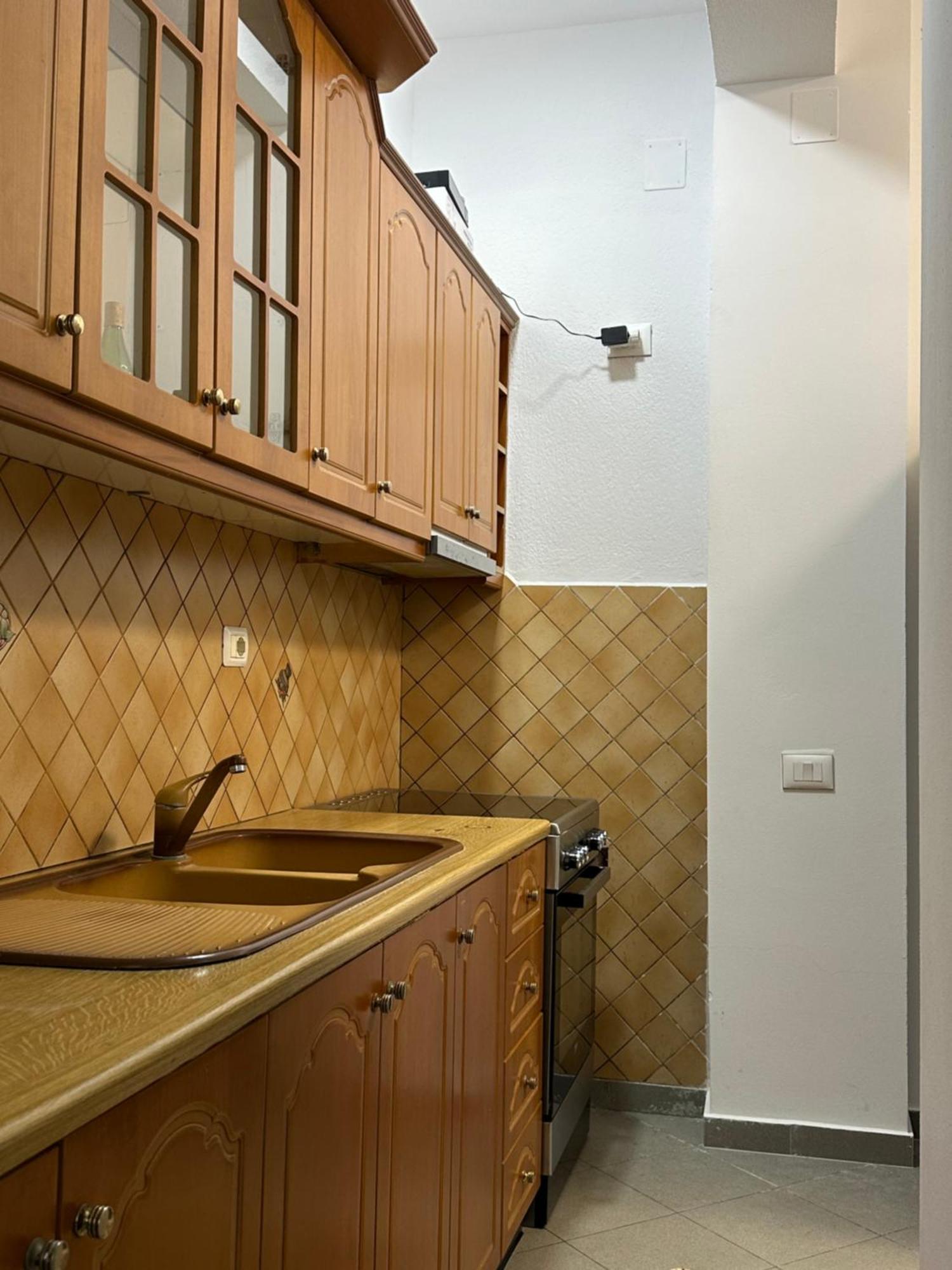 Lola'S Rooms Гирокастра Экстерьер фото